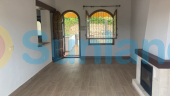 Resale - Villa - Orihuela Costa - Villamartin