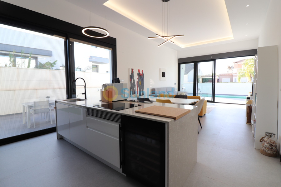 Resale - Villa - Formentera del Segura - Euroroda