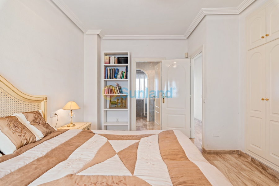 Вторичка - Bилла - Ciudad Quesada - Doña Pepa