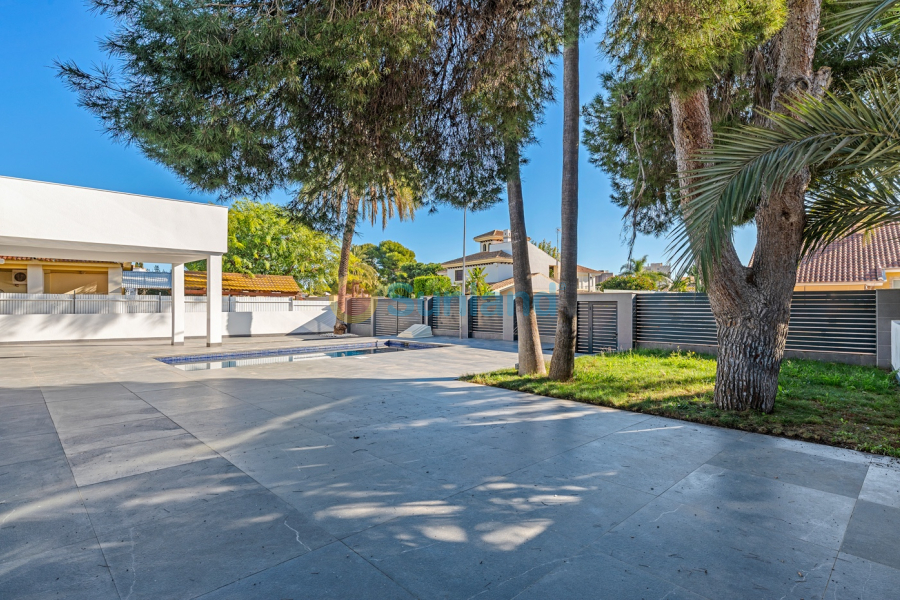 Вторичка - Bилла - Campoamor