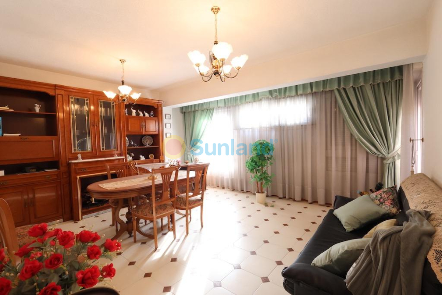 Resale - Apartment - Torrevieja