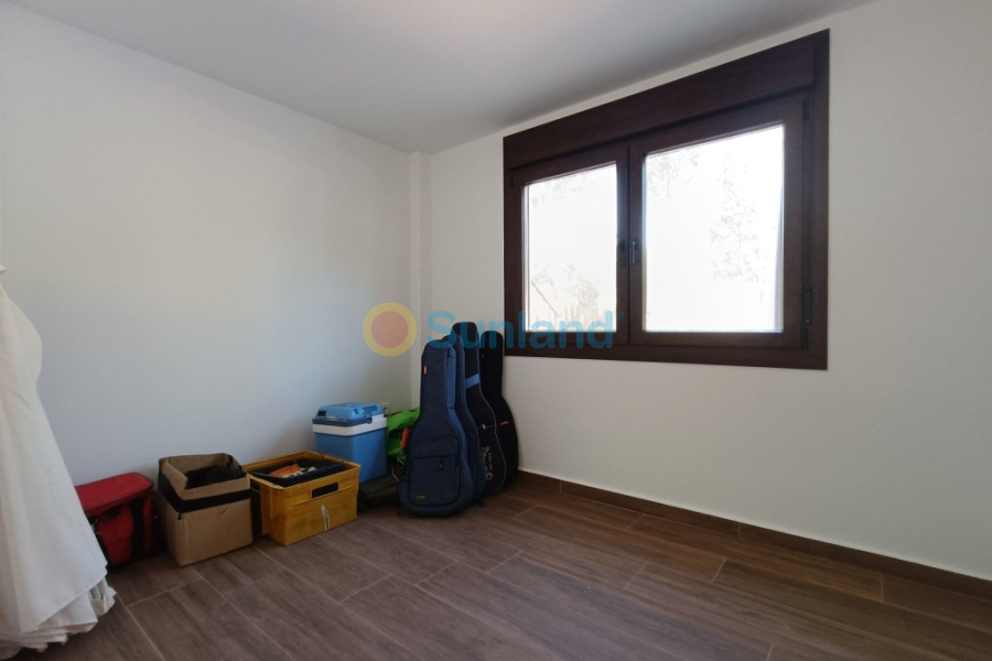 Resale - Villa - Pinar De Campoverde - 
