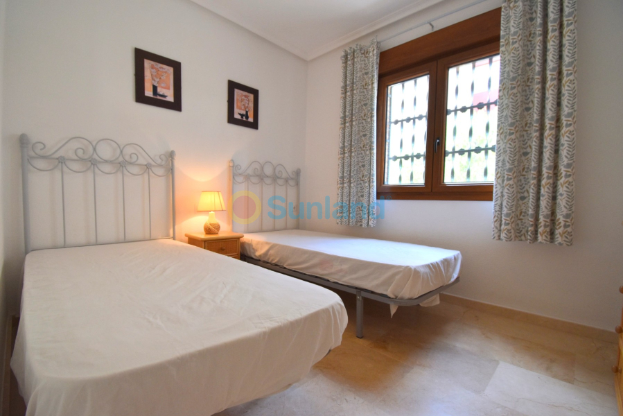 Resale - Apartment - Orihuela Costa - 