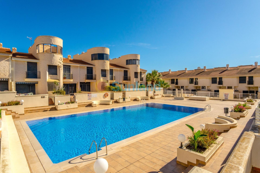 Verkauf - Terraced house - Orihuela Costa - Cabo Roig