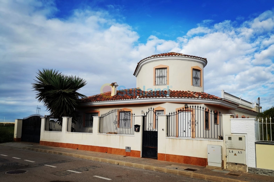 Använda fastigheter - Villa - Los Alcázares - Town