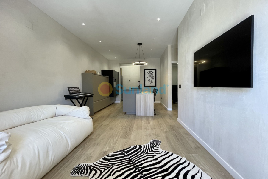 Вторичка - Bилла - Torrevieja - Nueva Torrevieja - Aguas Nuevas