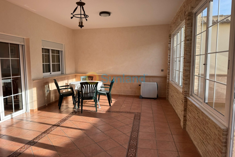 Resale - Townhouse - Los Montesinos