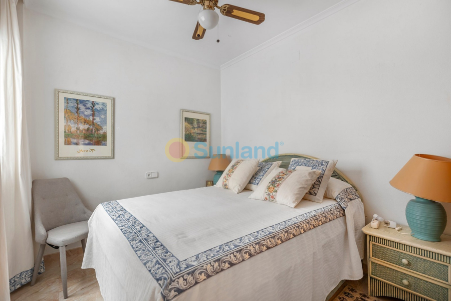 Använda fastigheter - Apartment - Flat - La Mata - Playa