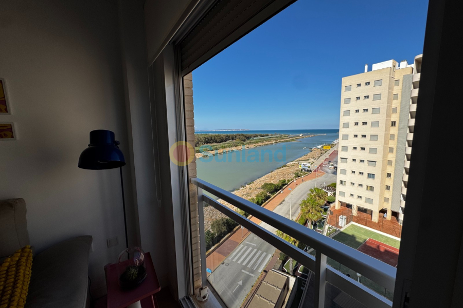 Segunda mano - Apartamento - Guardamar del Segura - Puerto Deportivo