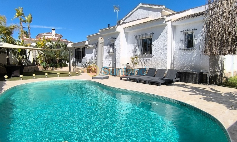 Resale - Detached Villa - Ciudad Quesada - Airstrip