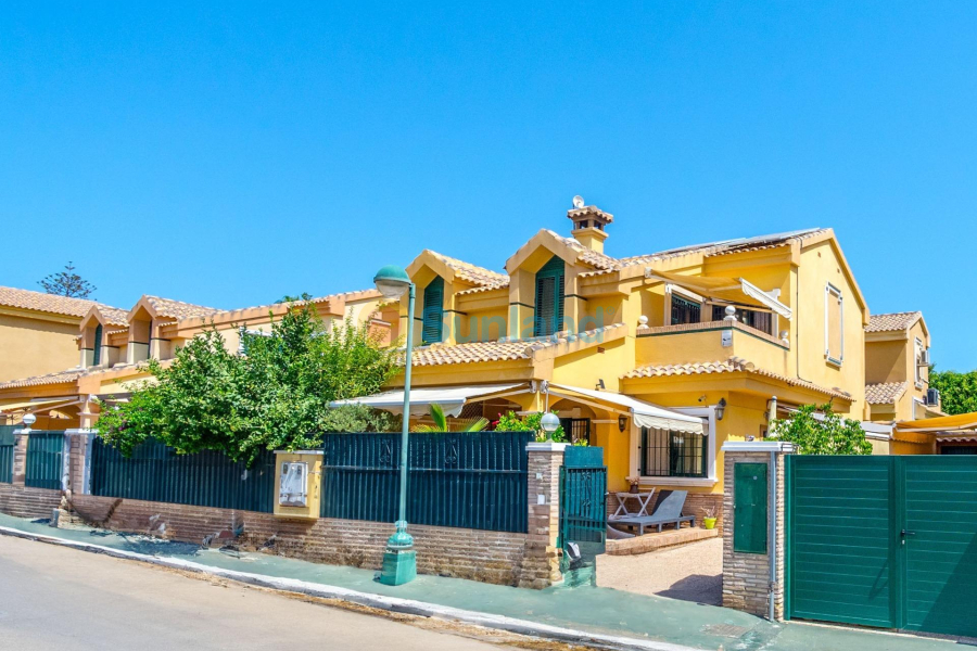 Använda fastigheter - Terraced house - Orihuela Costa - Campoamor