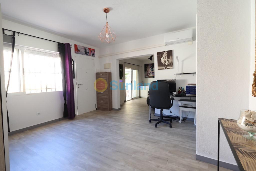 Brukte eiendommer - Terraced house - Orihuela Costa - Lomas De Cabo Roig