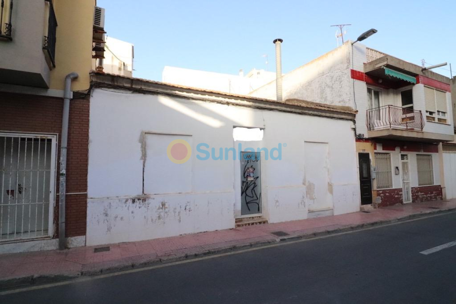 Resale - Plot - Torrevieja