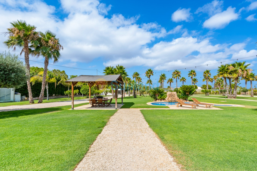 Resale - Villa - Elche/Elx