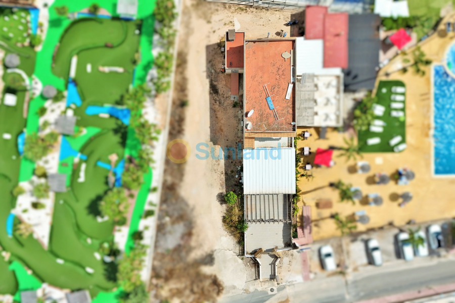 Resale - Commercial - Villamartin