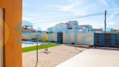 Segunda mano - Chalet - Torrevieja - La Siesta