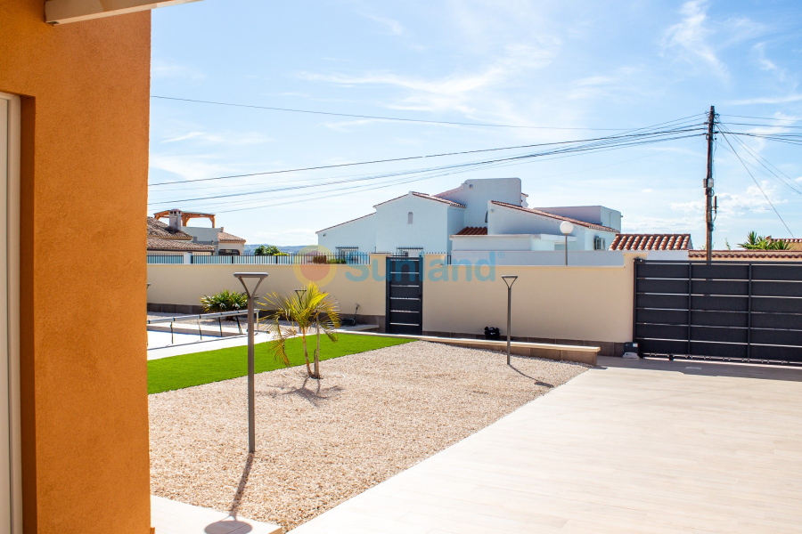 Segunda mano - Chalet - Torrevieja - La Siesta
