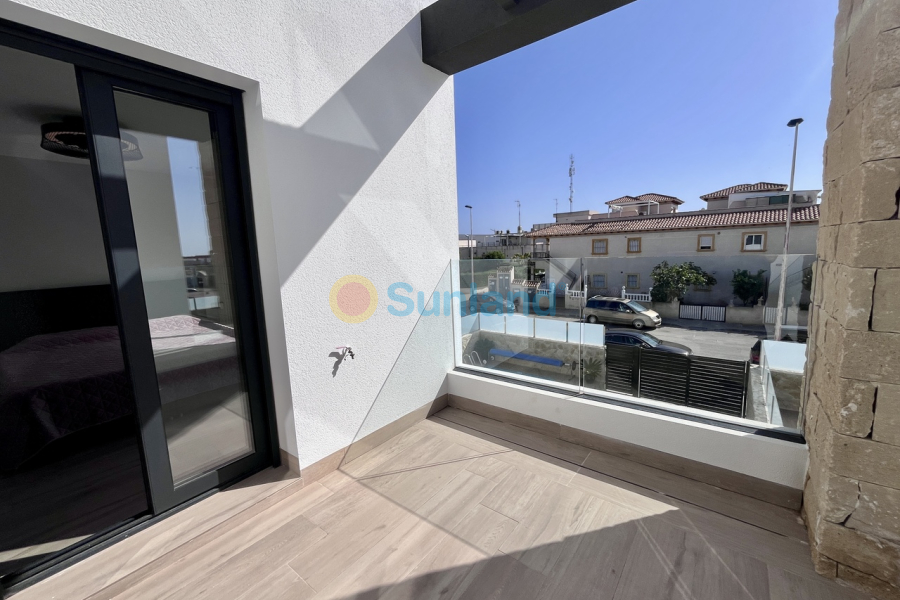 Resale - V - Playa Flamenca