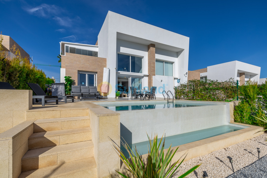 Resale - Villa - Algorfa - La finca golf