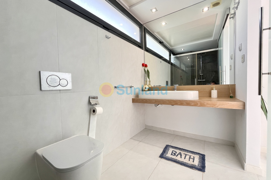 Segunda mano - V - Los Dolses