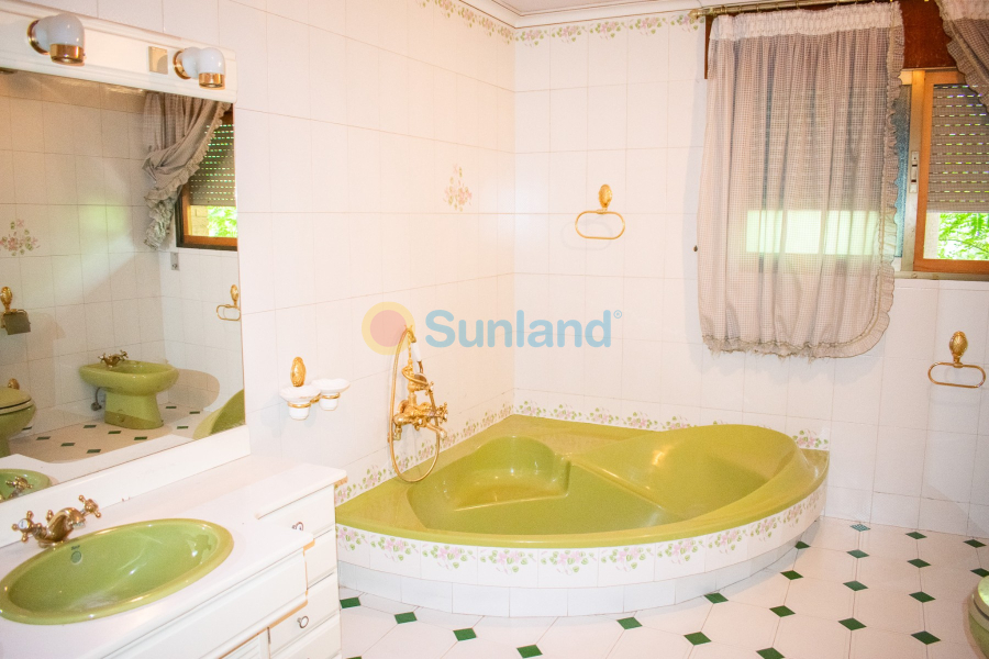 Segunda mano - Chalet - Llano de brujas