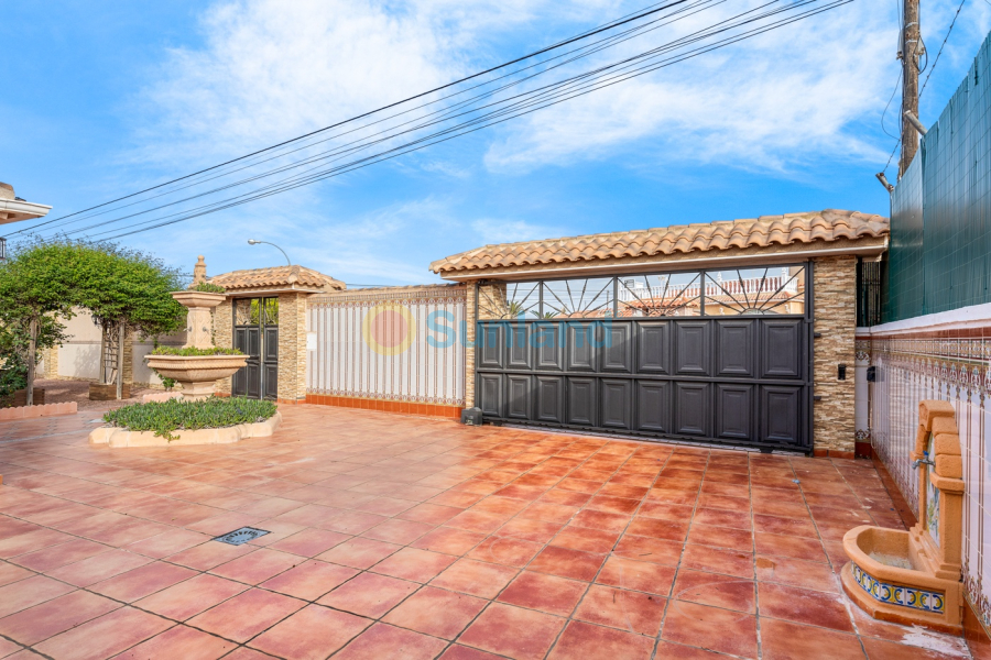 Använda fastigheter - Villa - Torrevieja