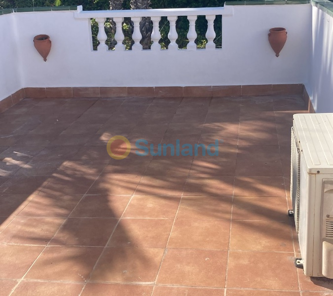 Resale - Villa - Orihuela Costa - Villamartin