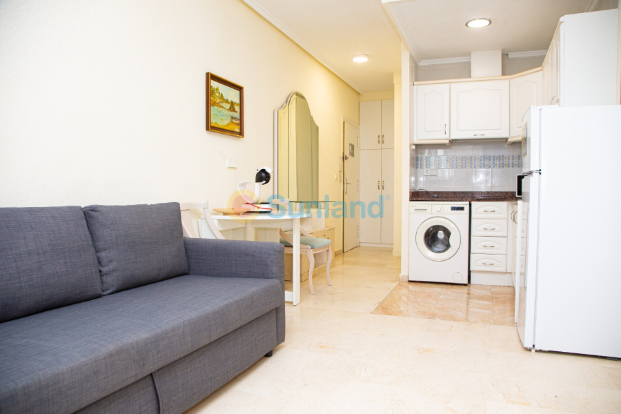 Resale - Apartment - Torrevieja