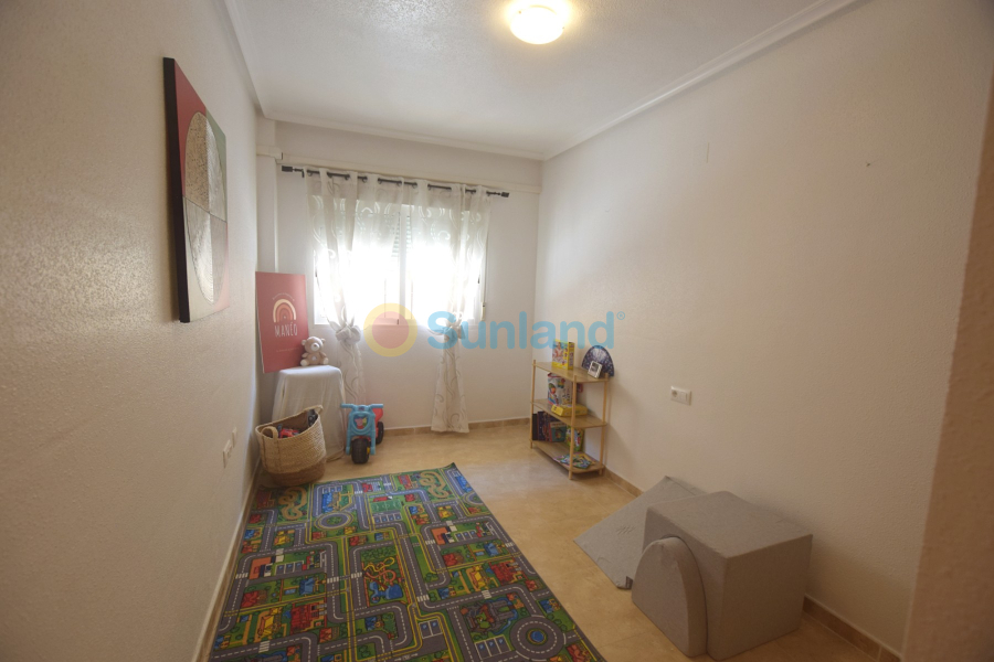 Resale - Apartment - Formentera del Segura