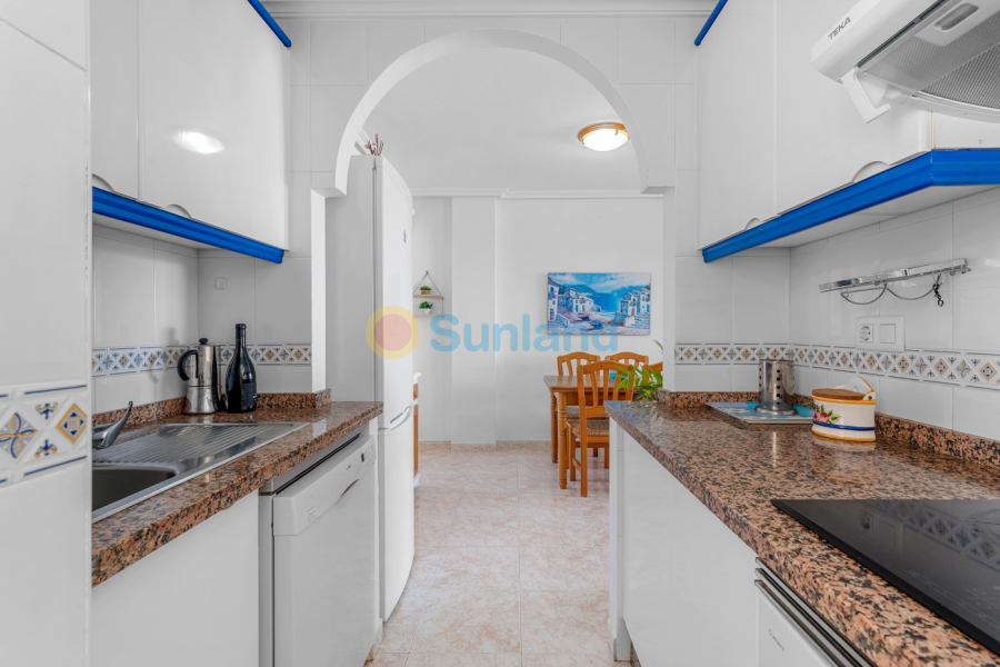 Resale - Apartment - Santa Pola