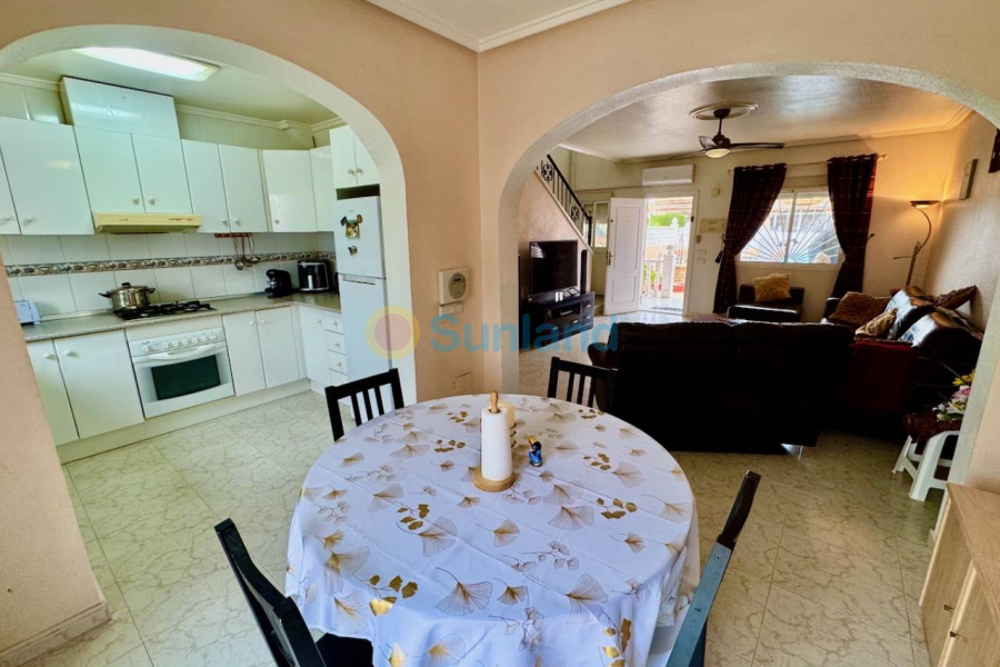 Resale - Townhouse - Ciudad Quesada - Doña Pepa