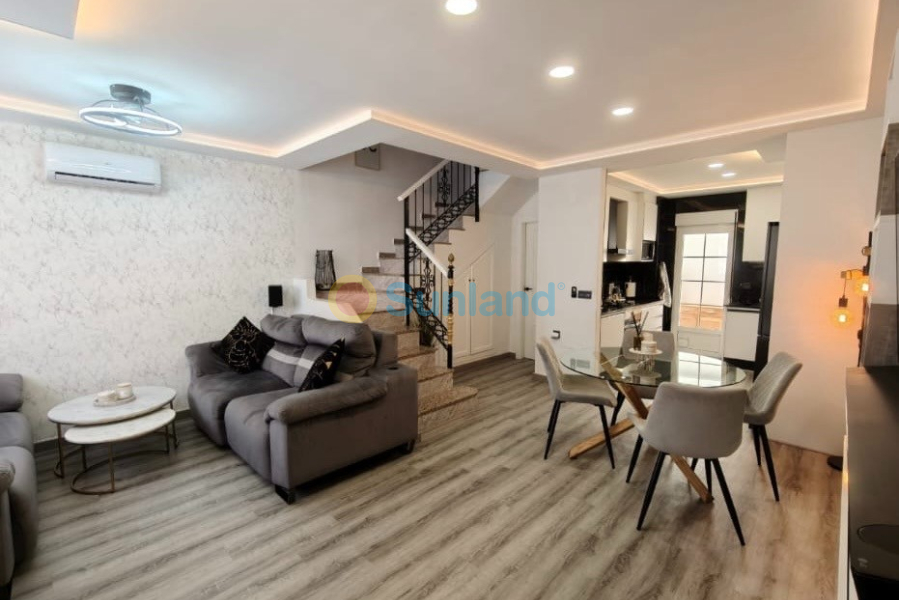 Segunda mano - Chalet - Orihuela Costa - Villamartin