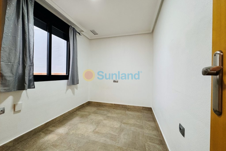 Segunda mano - Apartamento - La Mata