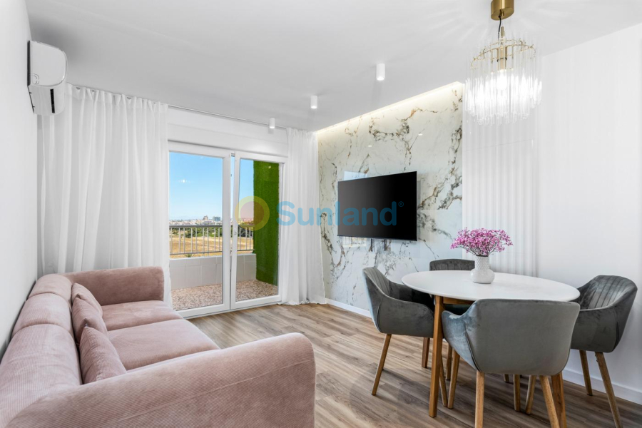 Använda fastigheter - Lägenhet - Torrevieja - Punta Prima