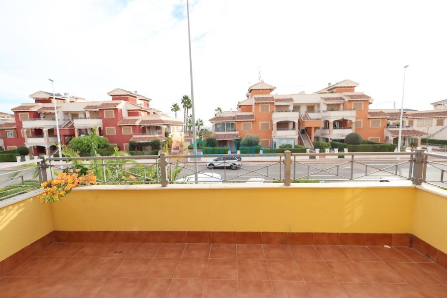 Verkauf - Terraced house - Orihuela Costa - Punta Prima