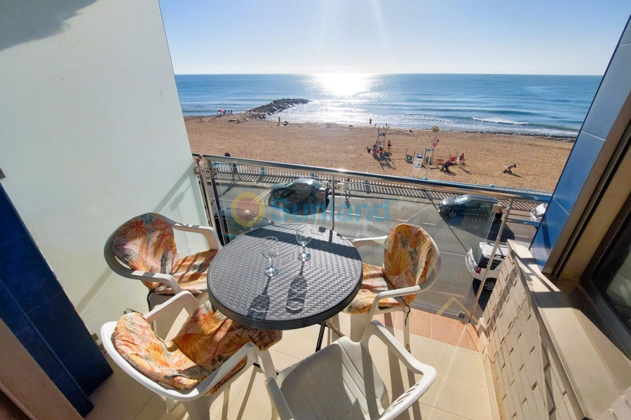 Använda fastigheter - Lägenhet - Torrevieja - Playa de Los Locos