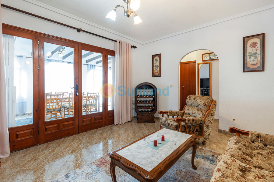 Använda fastigheter - Villa - Torrevieja - Los Balcones