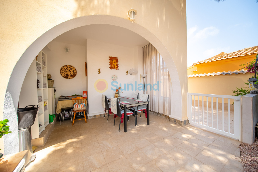 Brukte eiendommer - Villa - Orihuela Costa - La Florida