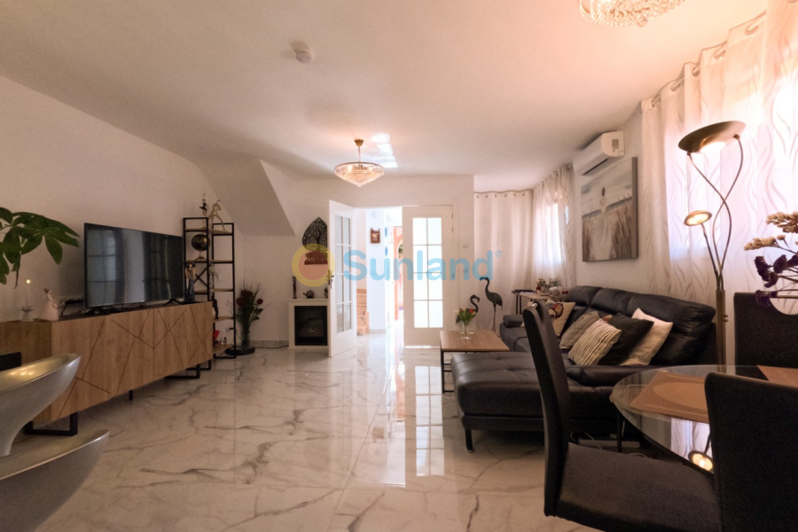 Brukte eiendommer - Rekkehus - Torrevieja - El Acequión - Los Náufragos