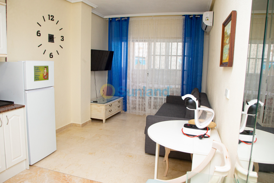 Resale - Apartment - Torrevieja