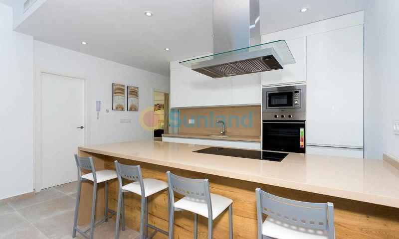 Ny bygg - Quad - Daya Nueva - CENTRO