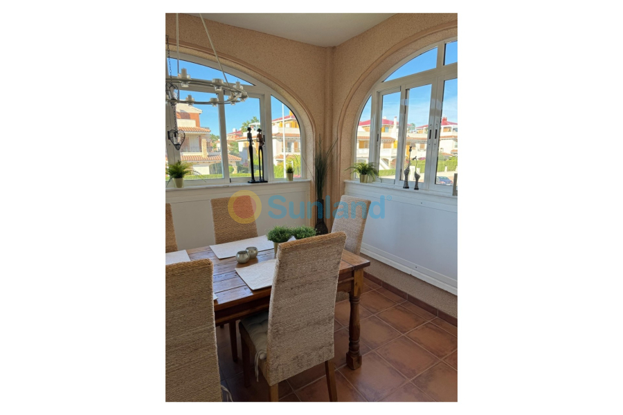 Resale - Apartment - Punta Prima - 