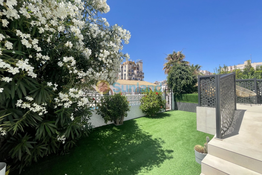 Вторичка - Bилла - Torrevieja - Nueva Torrevieja - Aguas Nuevas