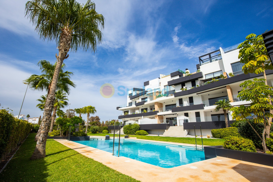 Resale - Apartment - Orihuela Costa