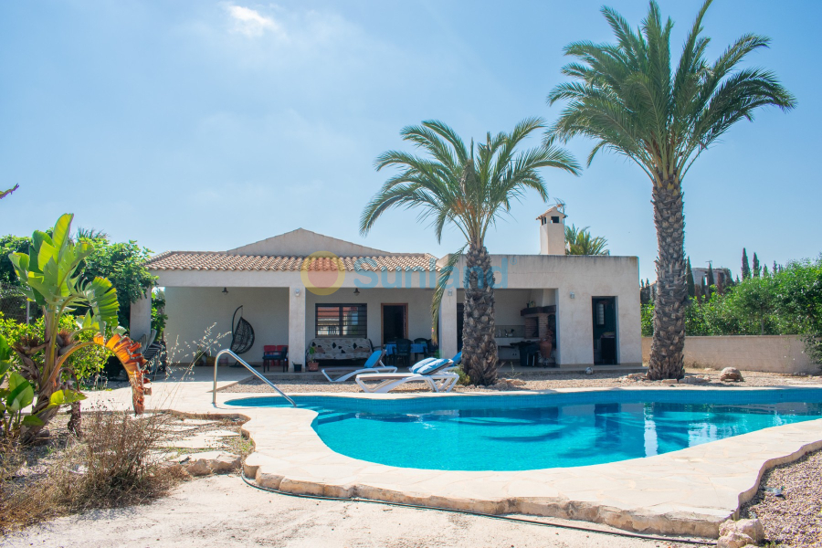 Resale - Villa - Guardamar del Segura - El Raso