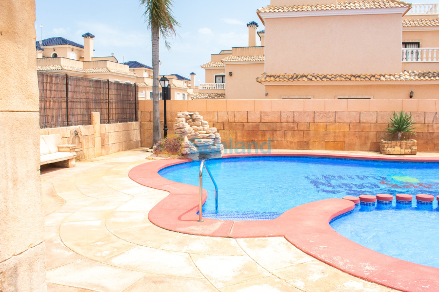 Segunda mano - Adosado - Orihuela - Villamartín