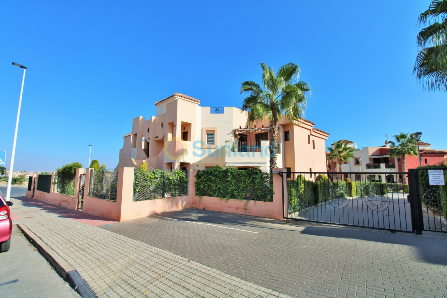 Resale - Apartment - Punta Prima - 