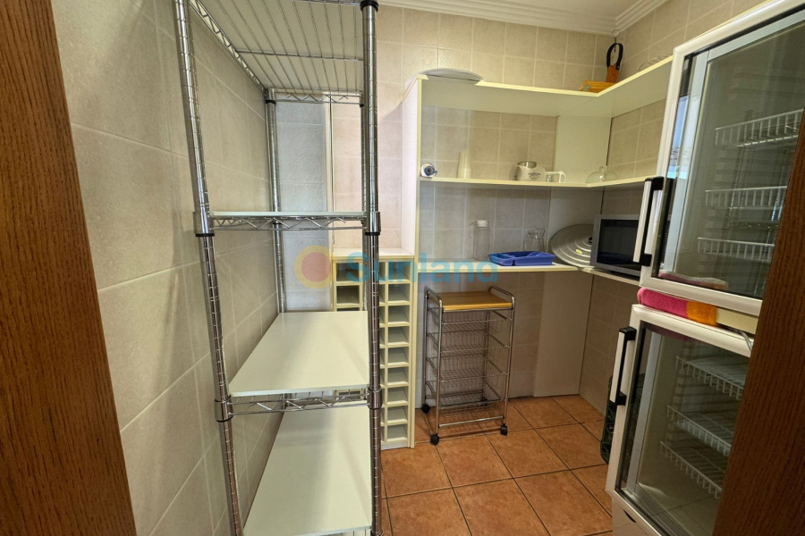 Resale - Townhouse - Los Montesinos