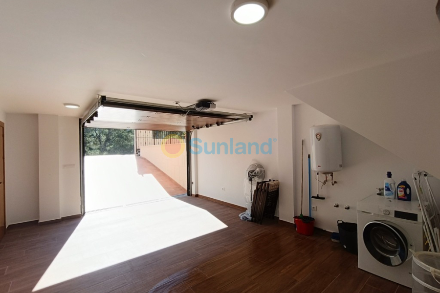 Resale - Villa - Pinar De Campoverde - 