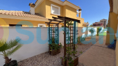 Använda fastigheter - Villa - Orihuela Costa - La Zenia